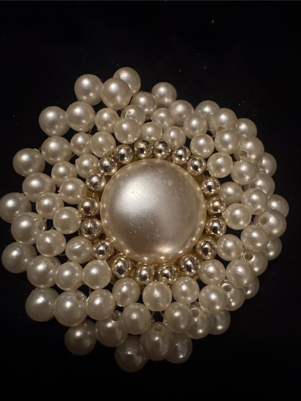 Vintage Pearl Cluster Brooch - Ivory Pearl Finish
